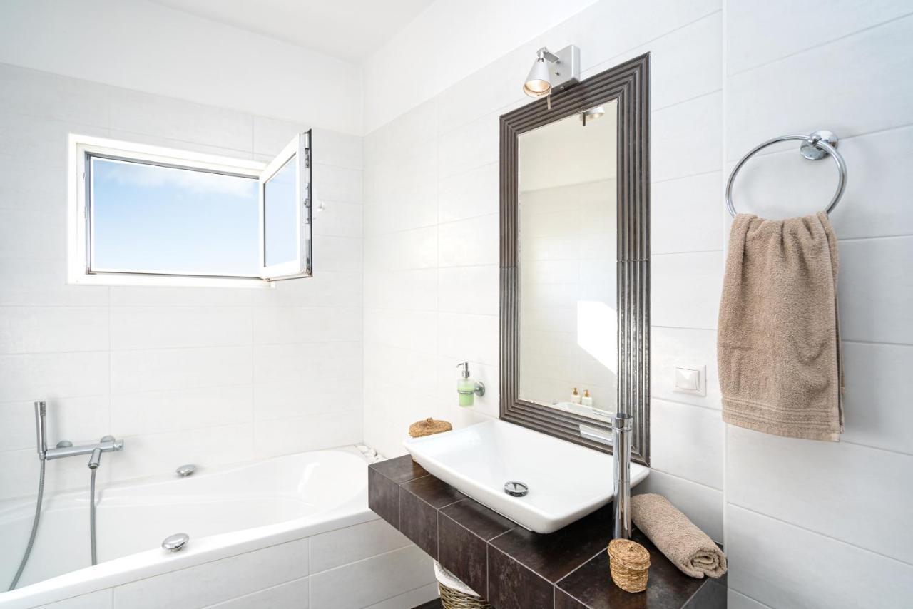 Mira Sitia Luxury Apartment Екстериор снимка